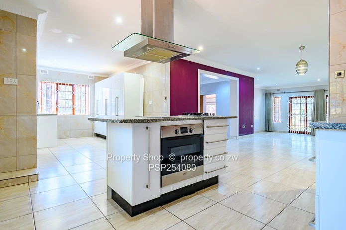 Chisipite 3-Bed Home with Sunroom, Garage & Solar