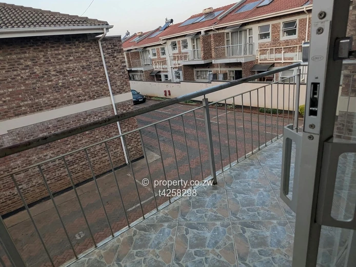 Mount pleasant 3 bedroom duplex apartment to rent  (Sole Mandate)