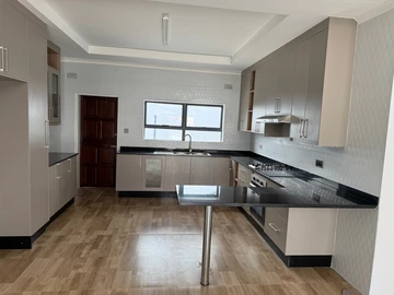 3 Bedroom Garden Flat