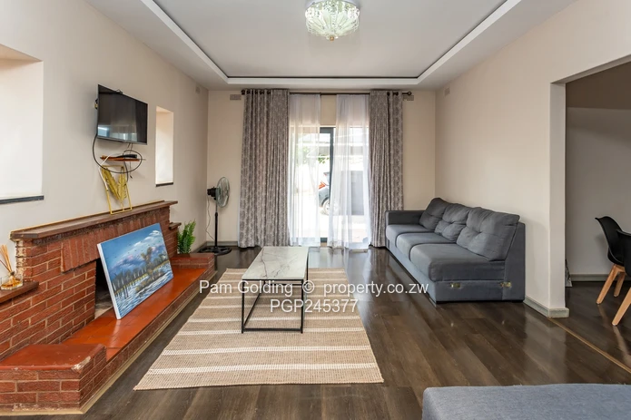 4- bedroom En suite Home on 1160sqm in Hillside