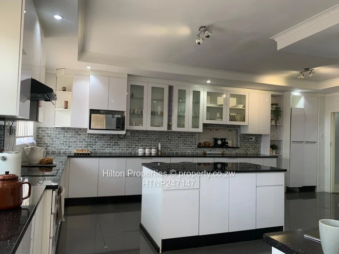Spacious 5-Bed Parktown Home with Modern Kitchen & Borehole