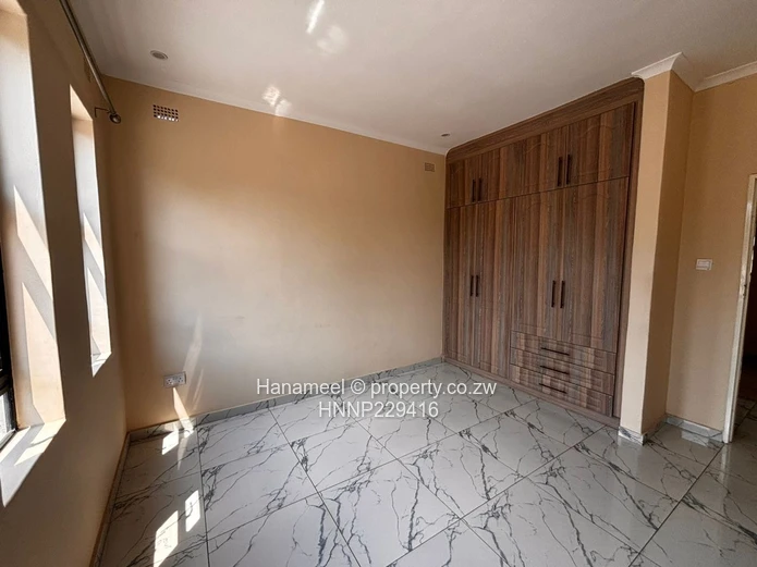 Peakwood Charming 3-Bedroom Townhouse in Greendale North, Harare**