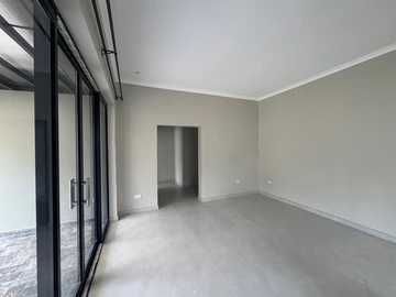 3 Bedroom Garden Flat