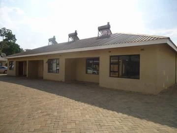 3 Bedroom Garden Flat