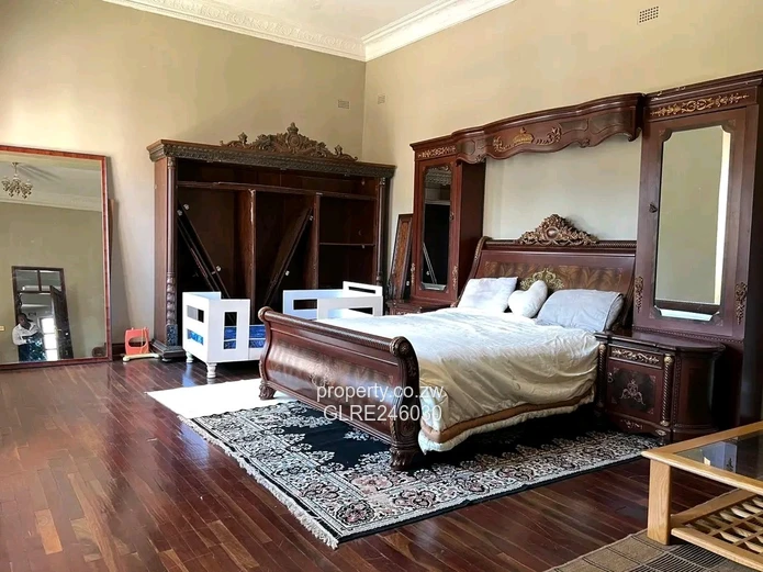 Grand 8-Bed Mansion on 5,600-Acre Hogerty Hill with Borehole