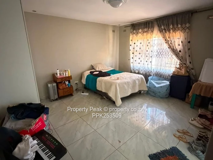 Beautiful Mount Pleasant Heights: 4-Bed with Borehole & Solar