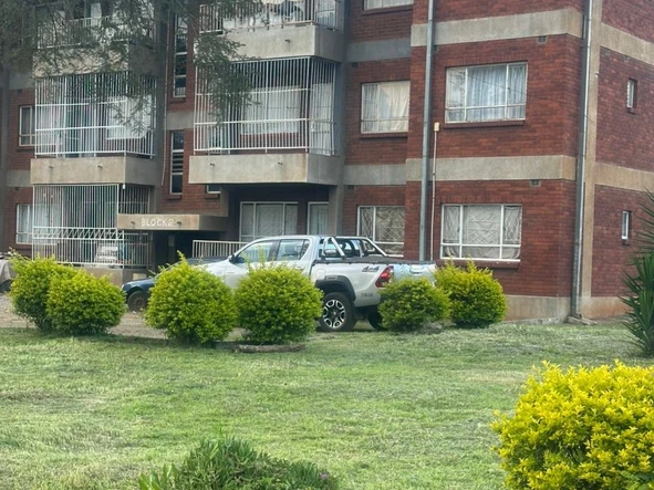 3 Bedroom Flat & Apartment