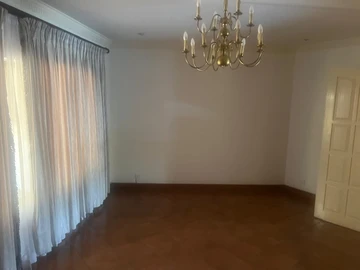 6 Bedroom House