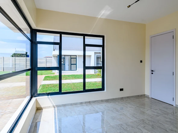 5 Bedroom House
