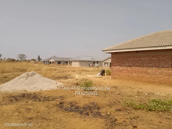 200m² Stand in Chitungwiza - Near Power & New Homes