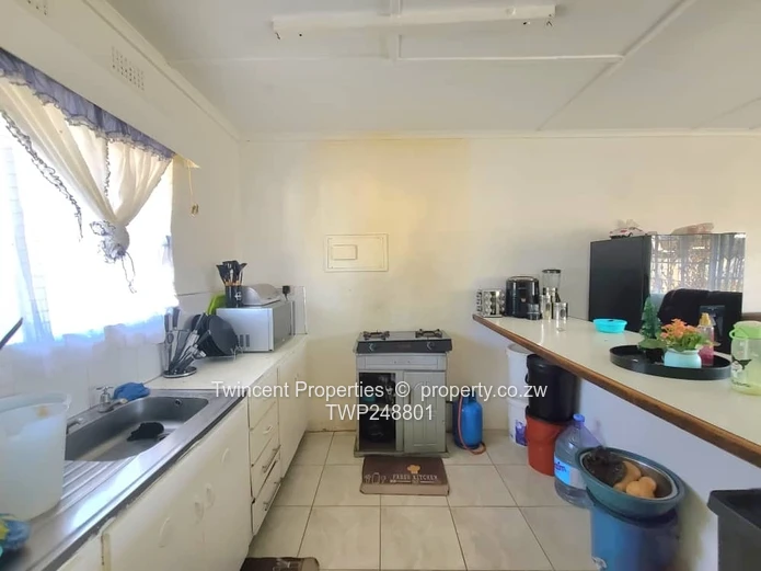 Spacious garden flat