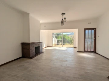 2 Bedroom Garden Flat