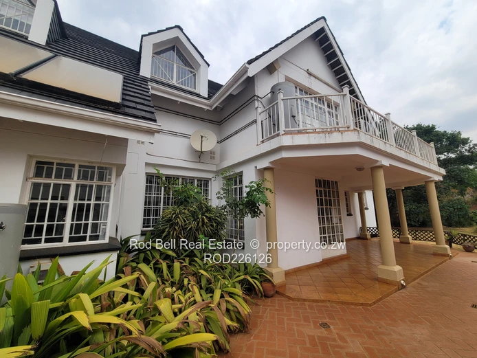 Large double story home situated down a quiet close