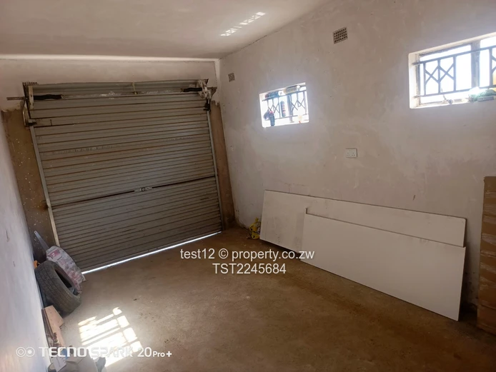 Madokero estate house for sale  (Sole Mandate)