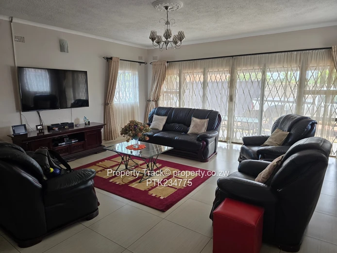 Neat and idyllic family home