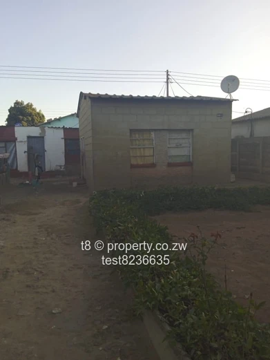1-Bed Brick Home with Walled Yard & Garden - Zengeza (Sole Mandate)