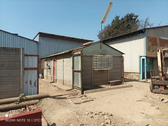 Commercial & Industrial Land