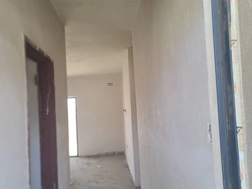 2 Bedroom Flat & Apartment