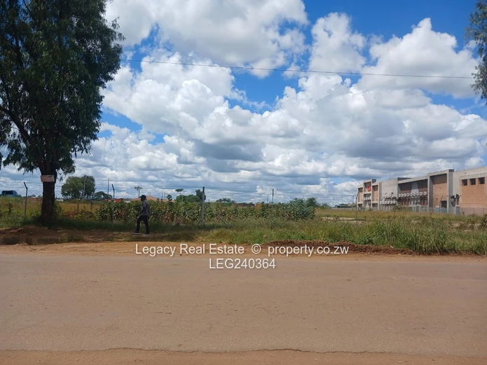 Prime Main Road Commercial Space In Tynwald