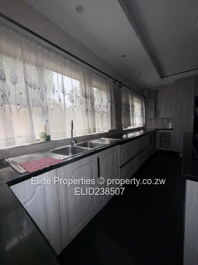 Property to rent near Highlands Park-Highlands (Sole Mandate)