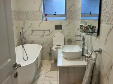 3 Bedroom Garden Flat