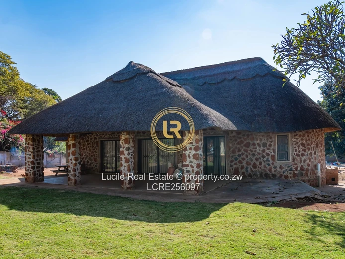 Spacious 4,100sqm Estate: Double-Storey Family Home 