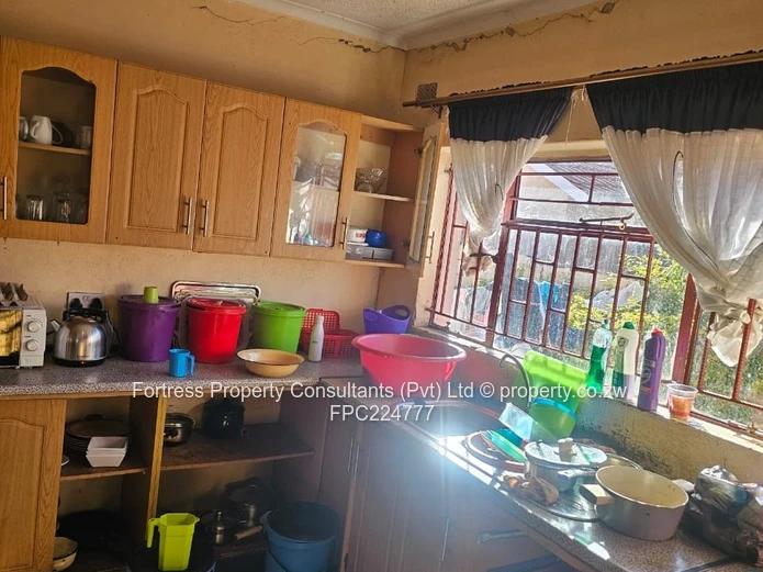 Newly Renovated 4-Bedroom House 