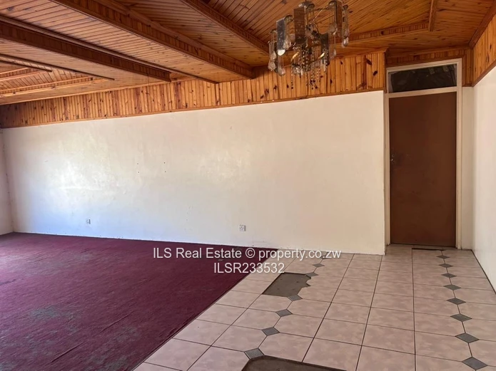 Experience The Charm Of This Home In Bulawayo