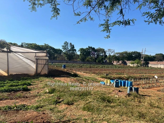 Commercial land for sale in Umwinsidale 