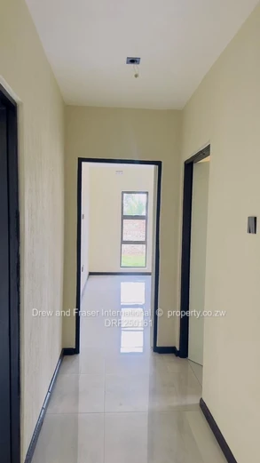 Newly built 4-Bed Arlington Townhouse - Bright Open Plan, Borehole