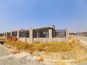 4 Bedroom House