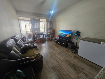 2 Bedroom Flat & Apartment