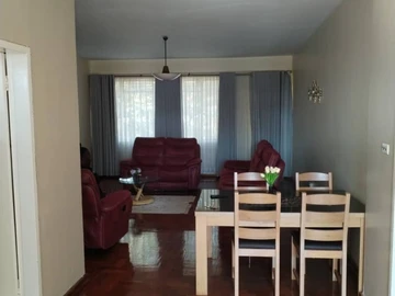 2 Bedroom Flat & Apartment