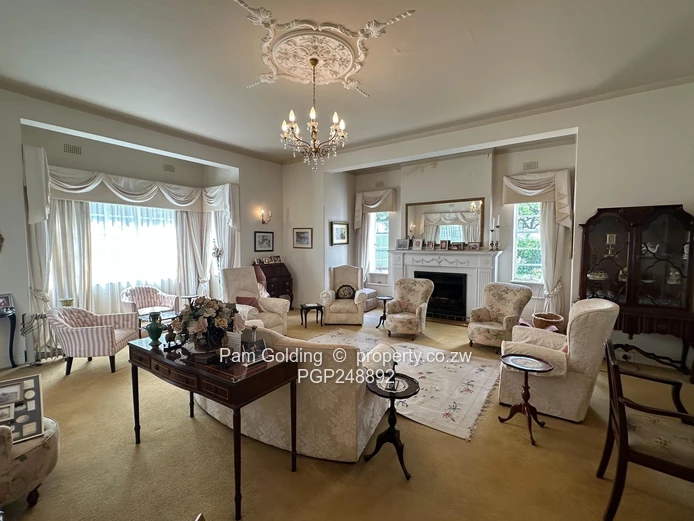 Timeless Family Home With Pool And Cottage.
