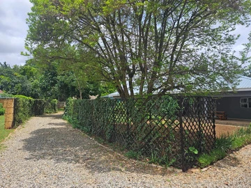 6 Bedroom Garden Flat