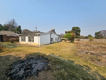 2 Bedroom House