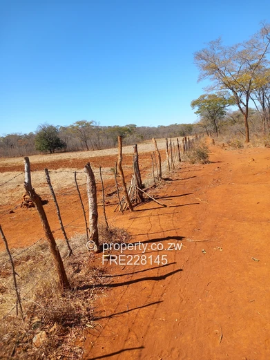 BARGAIN FARM FOR SALE – KWEKWE (875ha) $750 000*