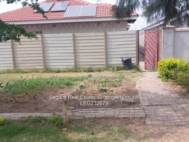 Secure and Comfortable Riverside Home in Glen View 1