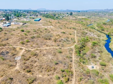 Commercial & Industrial Land