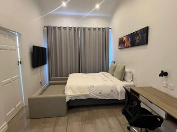 2 Bedroom Garden Flat