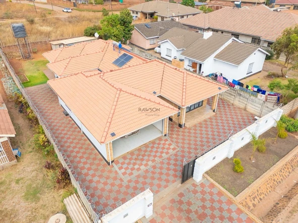 5 Bedroom House