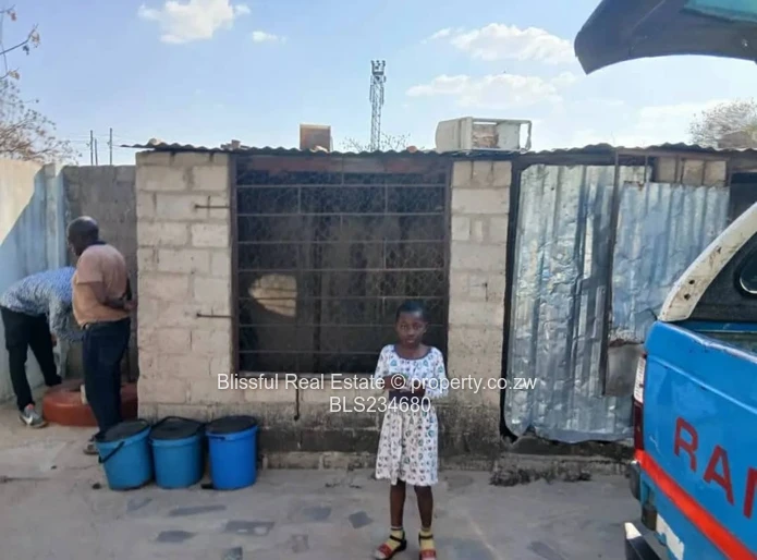 Chitungwiza Unit C House for Sale