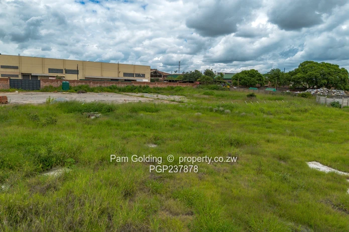 Prime 8109sqm Commercial / Industrial Land – Ardbennie!!