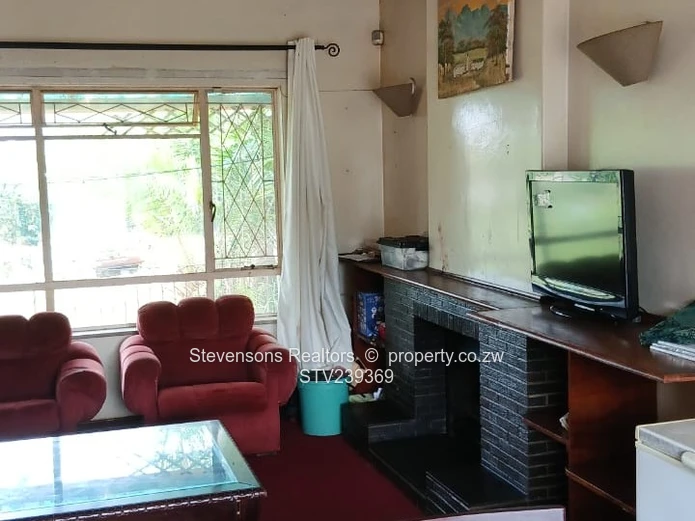 Mabelreign 3-Bed Home, Borehole & 1096m² Garden