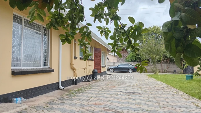 Mabelreign Cotswold Hills