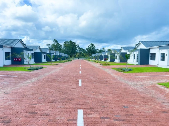 Discover Modern Real Estate Excellence at PARWIZI ON 183 SMUTS – A Stunning 3-Bedroom Cluster Home i