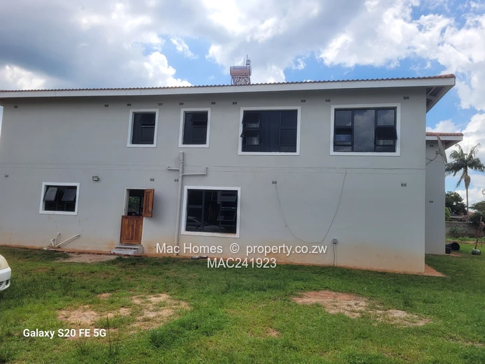 Mt pleasant heights double storey for sale 350k