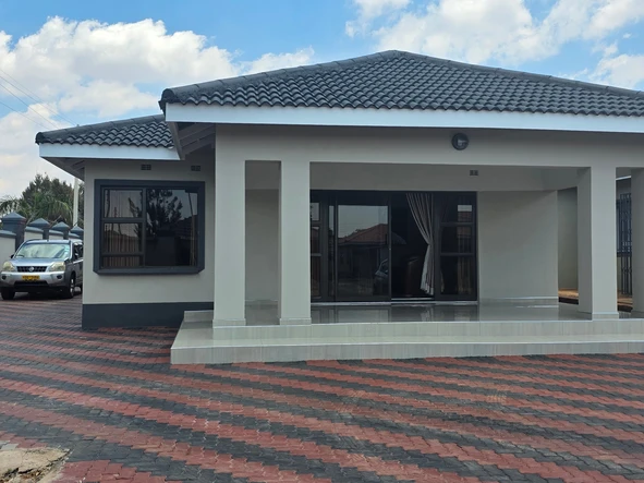 17 Unit Townhouse Complex
