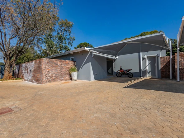 8 Unit Townhouse Complex