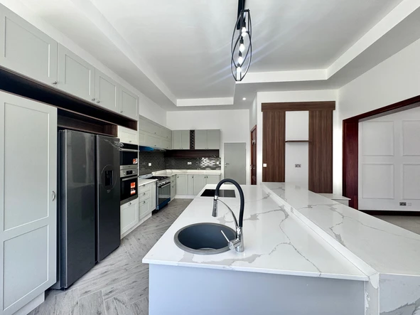 2 Unit Townhouse Complex